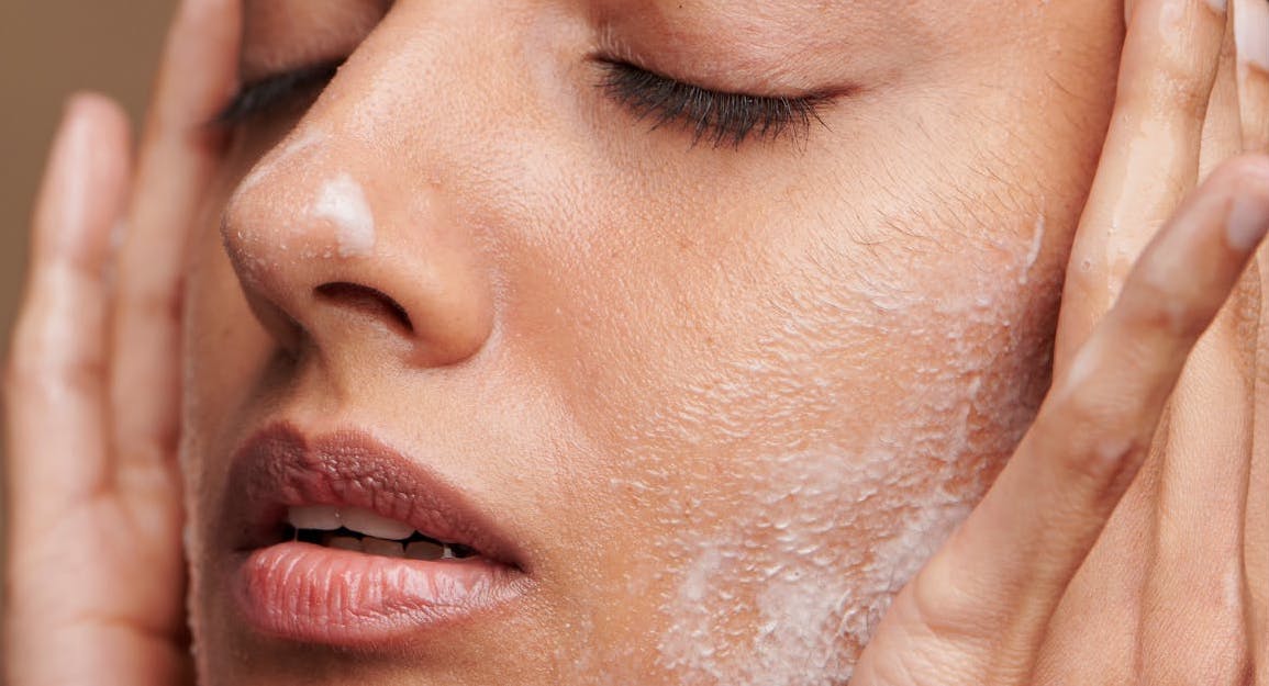 influencer cuidado de la salud de la piel